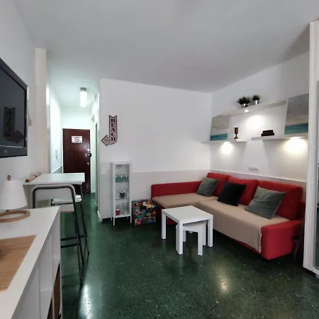Estudio Interior En Playa De Las Canteras